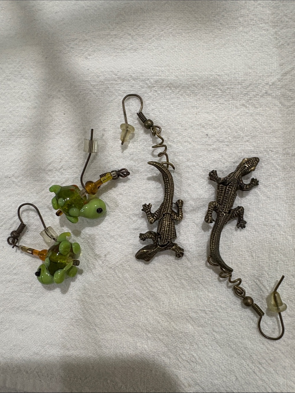 Reptile-Themed Green Turtle and Lizard Earring Set